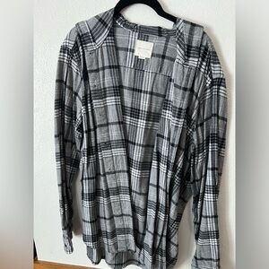 American Eagle Gray Checkered Flannel